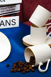 Hermia Juego de Tazas de Café Blanco y Dorado (12 Piezas) de Porcelana